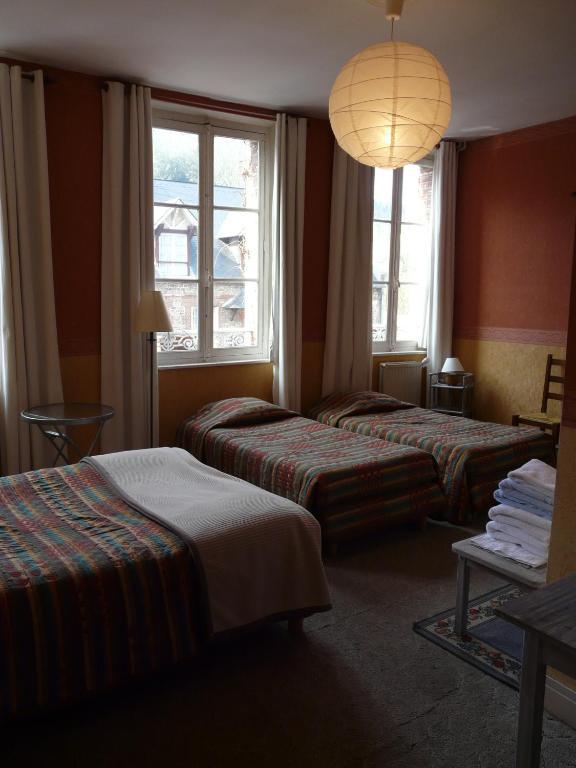 Hotel Henri IV سانت-فاليري-أون-كو الغرفة الصورة